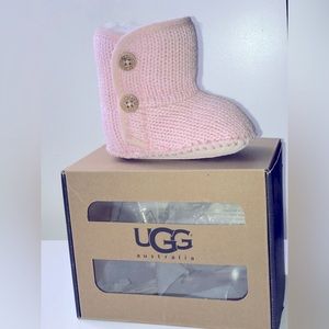 New Authentic baby new born UGGs, light pink, size 0/1 (0-6 months)